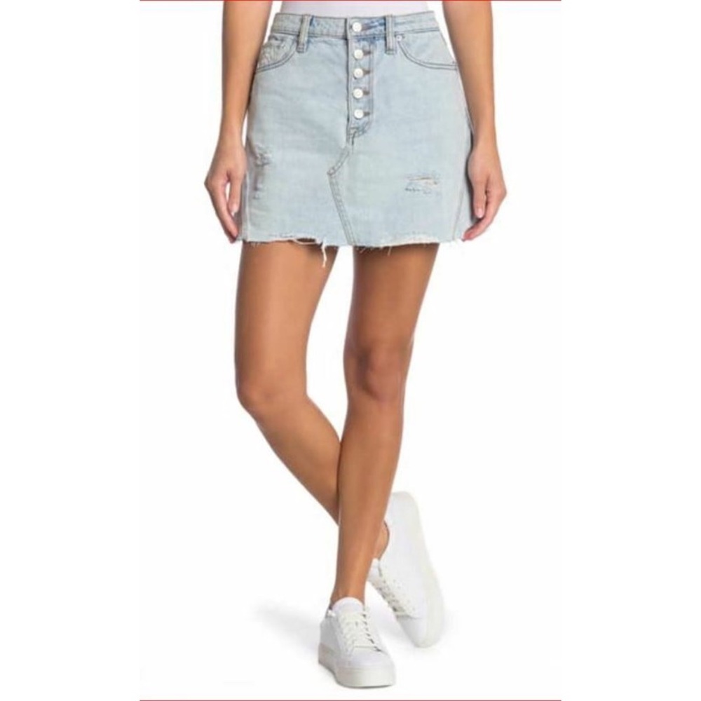 FREE PEOPLE Breezy Light Wash Ripped Denim Mini Skirt 25